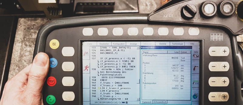 KUKA Bedienpanel für Robotersteuerung